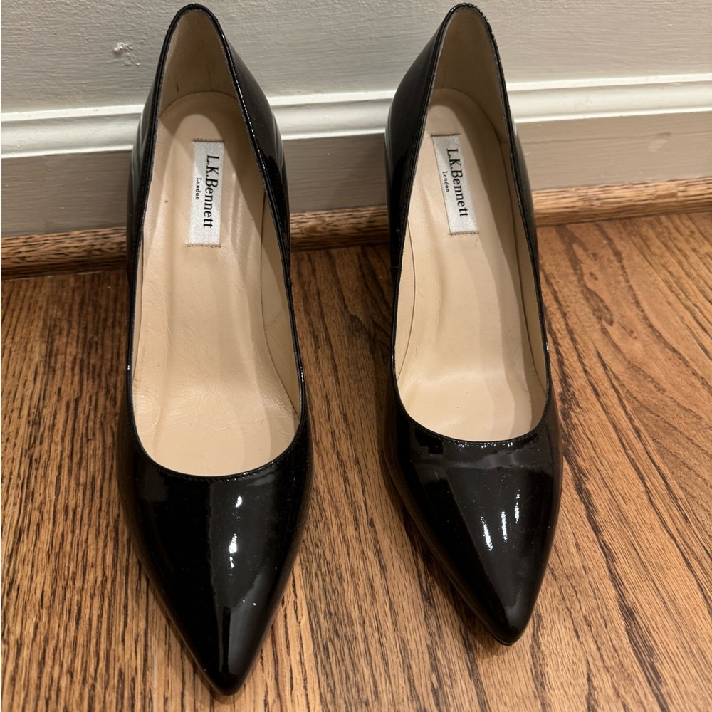 Black LK Bennett pumps - never worn FLORETE